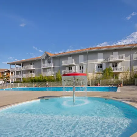 Chez Benjamin - Appt Terrasse Avec Piscine Commune