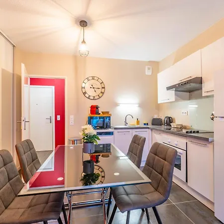 Chez Benjamin - Appt Terrasse Avec Piscine Commune Apartament *