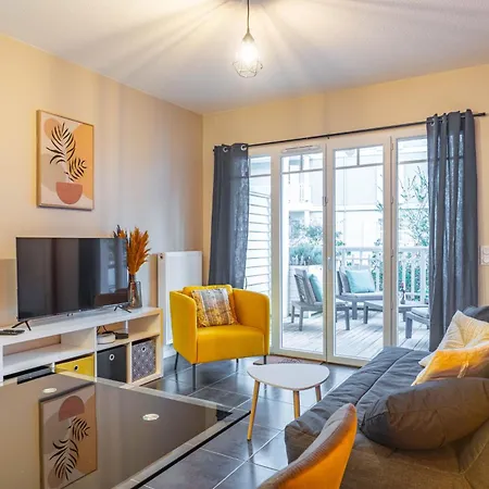 Apartament Chez Benjamin - Appt Terrasse Avec Piscine Commune