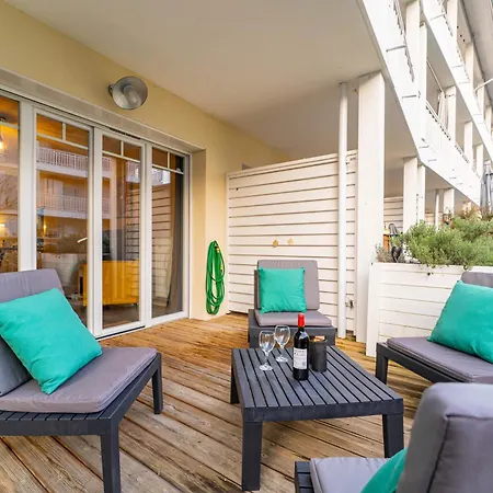 Chez Benjamin - Appt Terrasse Avec Piscine Commune Apartament