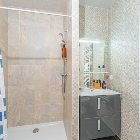 Apartament Chez Benjamin - Appt Terrasse Avec Piscine Commune *