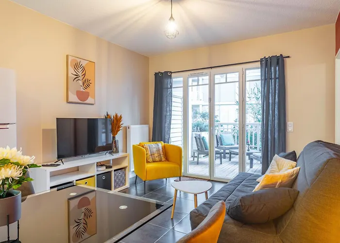 Apartman Chez Benjamin - Appt Terrasse Avec Piscine Commune